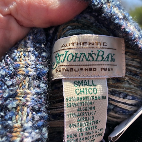 St. John’s Bay Sweater, Size Small - Picture 7 of 8